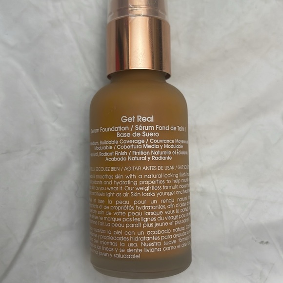 FLOWER Serum Foundation in Caramel M5 - Picture 2 of 3